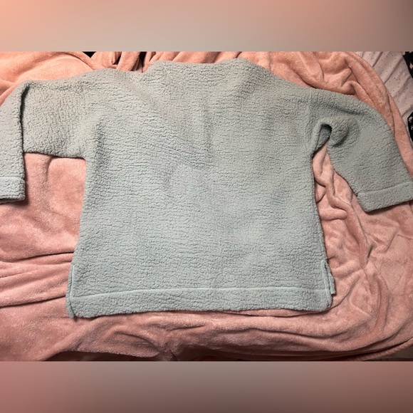 Aerie soft sweater. Size Xl - Picture 2 of 4